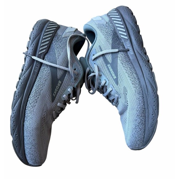 Brooks Beast GTS 24 Supportive Men\'s 12 Gray Road Running Shoes Sneakers